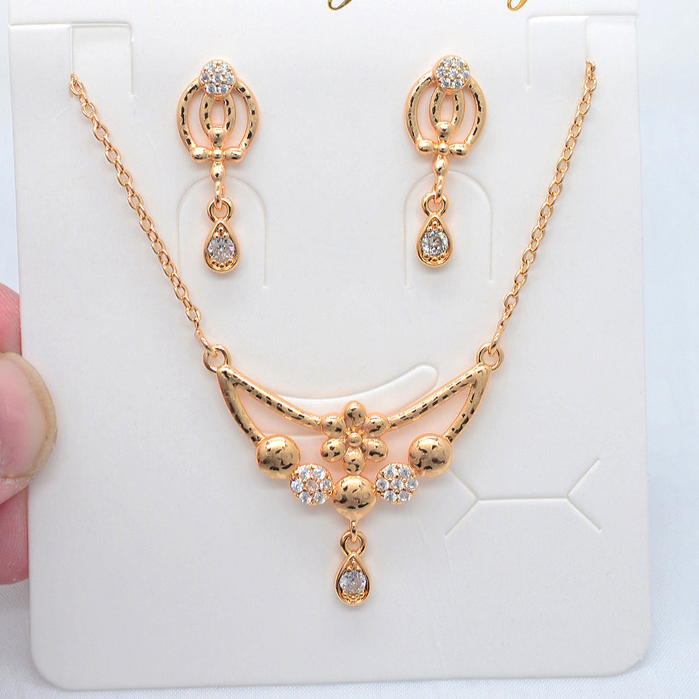 Wholesale Gold Plated Women Clear Zircon CZ Laser Marking Flower Jewelry Set