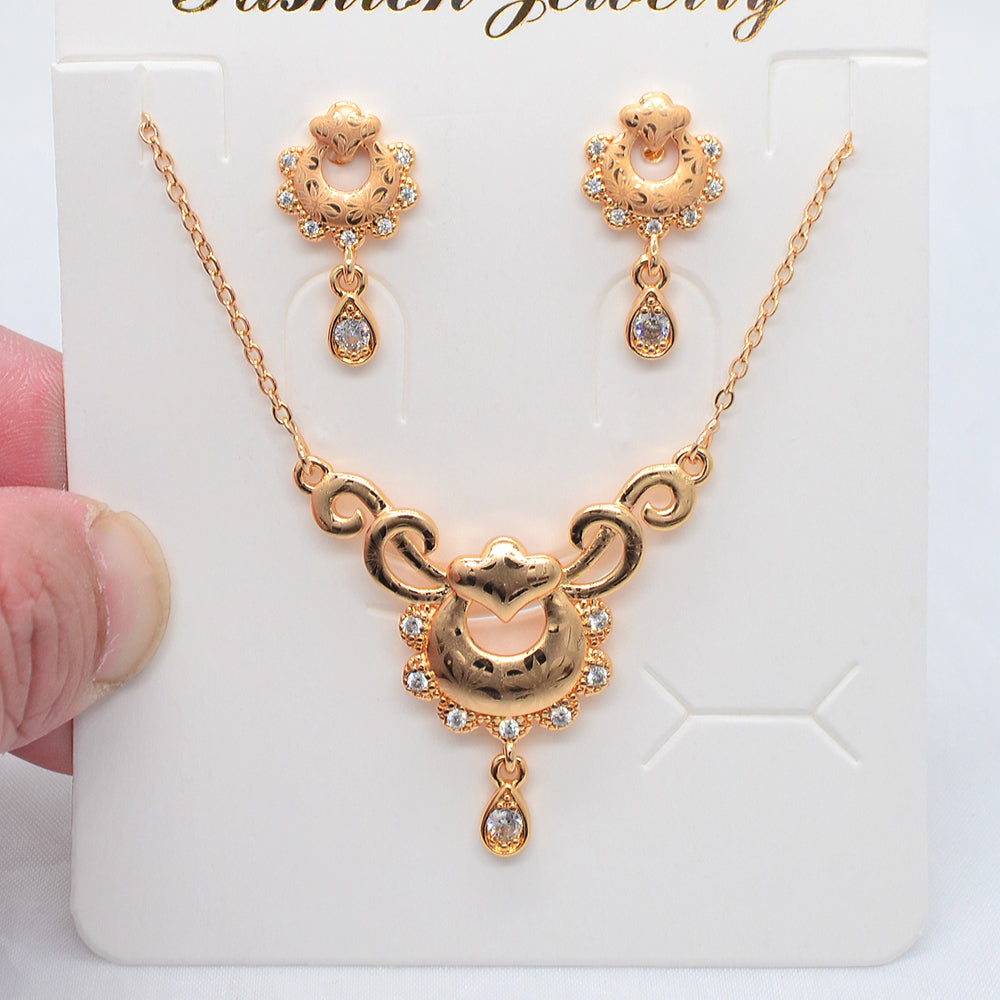 Wholesale Gold Plated Women Clear Zircon CZ Laser Marking Flower Jewelry Set