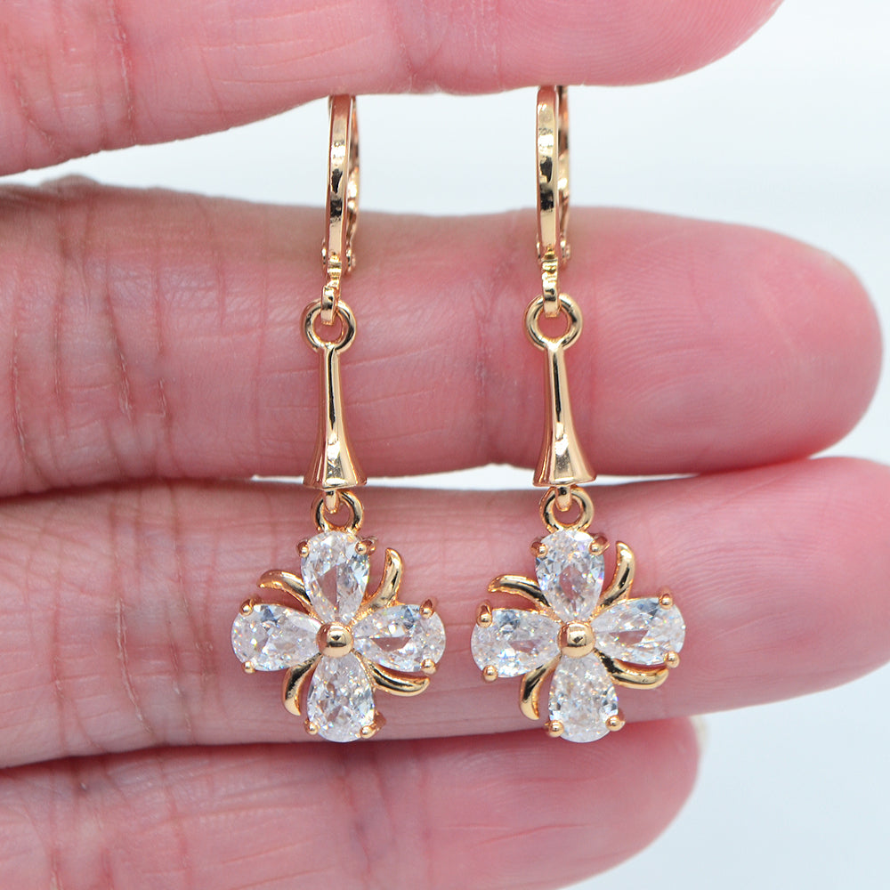 Wholesale Gold Plated Women Clear Zircon CZ Elegant Flower Dangle Earring Jewelry