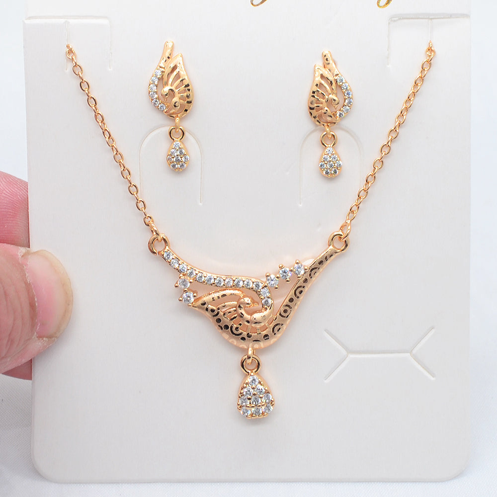 Wholesale Gold Plated Women Clear Zircon CZ Laser Marking Flower Jewelry Set