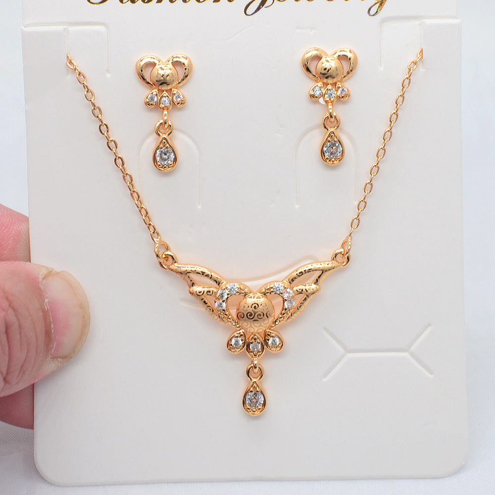 Wholesale Gold Plated Women Clear Zircon CZ Laser Marking Flower Jewelry Set
