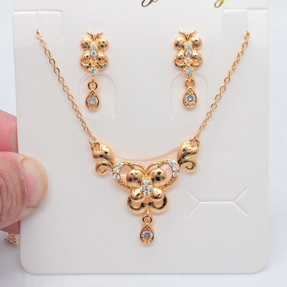 Wholesale Gold Plated Women Clear Zircon CZ Laser Marking Flower Jewelry Set