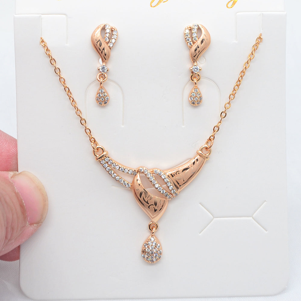 Wholesale Gold Plated Women Clear Zircon CZ Laser Marking Flower Jewelry Set