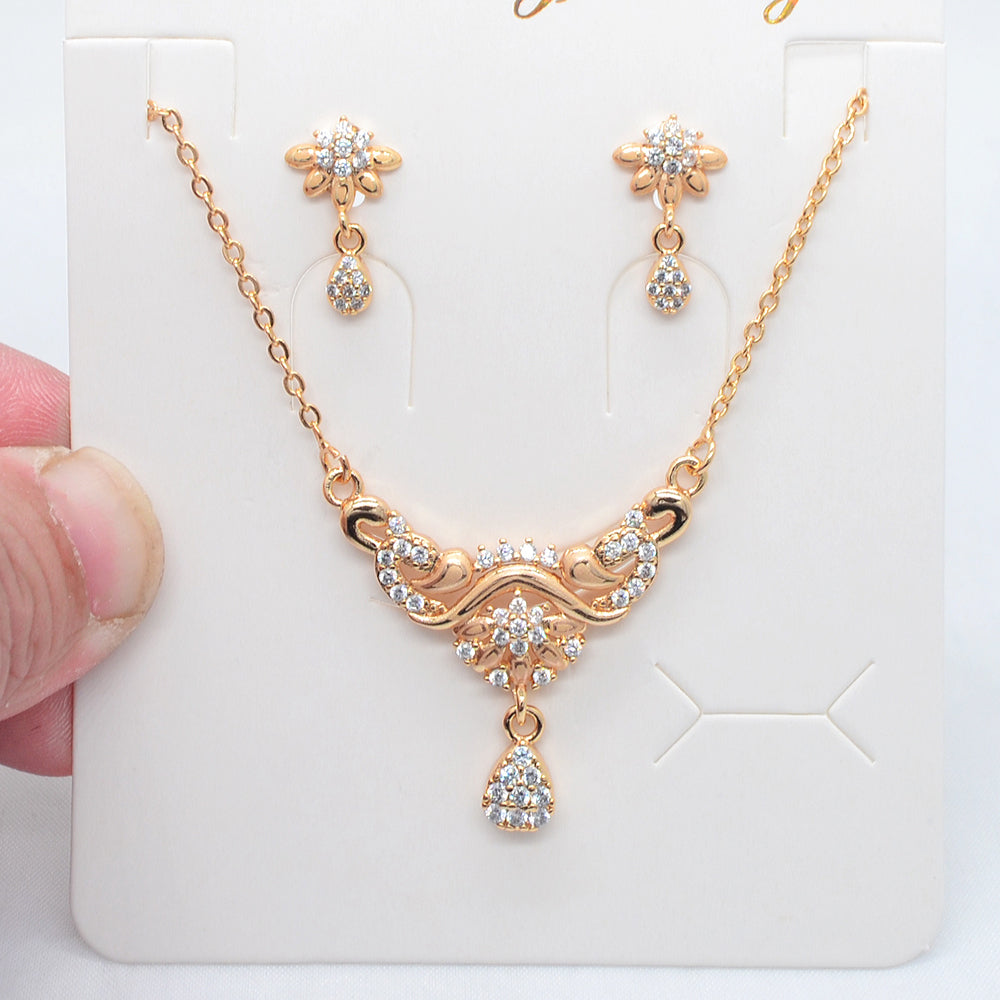 Wholesale Gold Plated Women Clear Zircon CZ Laser Marking Flower Jewelry Set