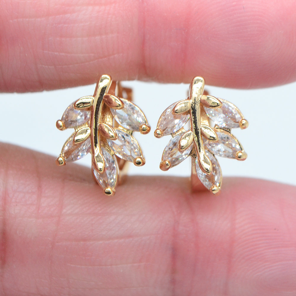 Wholesale Gold Plated Women Clear Zircon CZ Leaf Leaves Huggie Earrings Jewelry